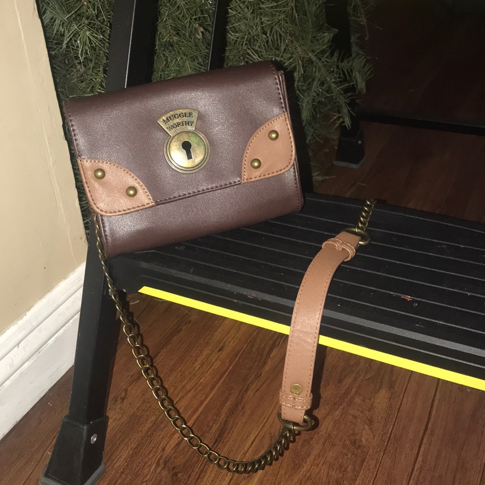 Fantastic Beasts “Muggle Worthy” Crossbody Purse